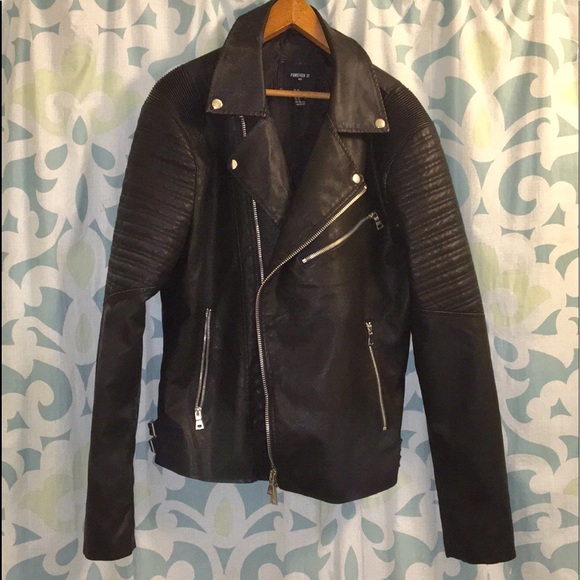 Forever 21 Other - Men’s forever 21 faux leather jacket